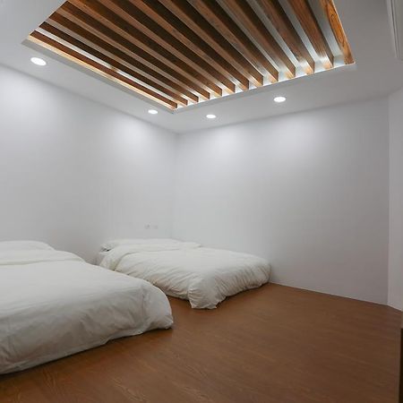 Return Home B&B Yuli Luaran gambar